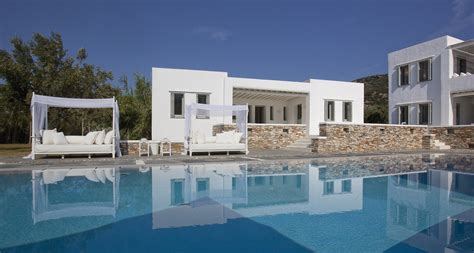 Villas in Greece with private pool | Book your villa 2024