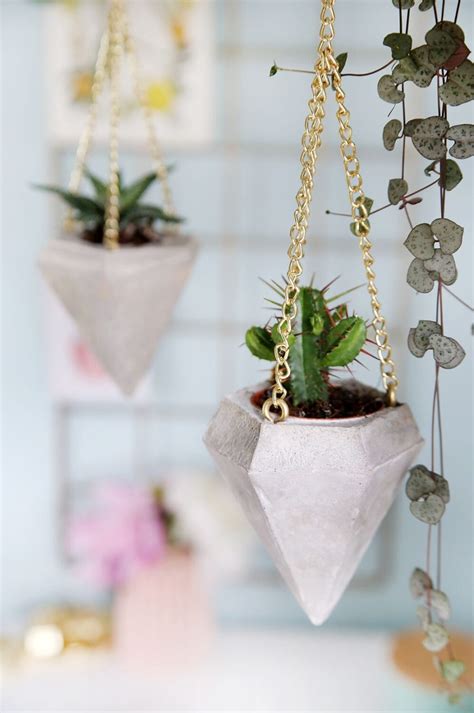 25 Unique and Beautiful Concrete Planters Design Ideas • Shilpidea.Com