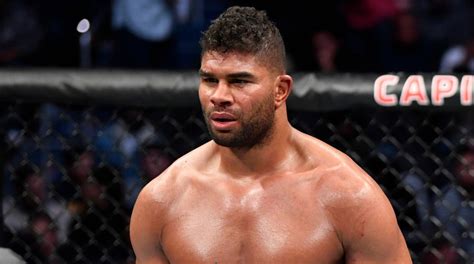 UFC heavyweight Alistair Overeem suffers gruesome lip injury in knockout loss | Fox News