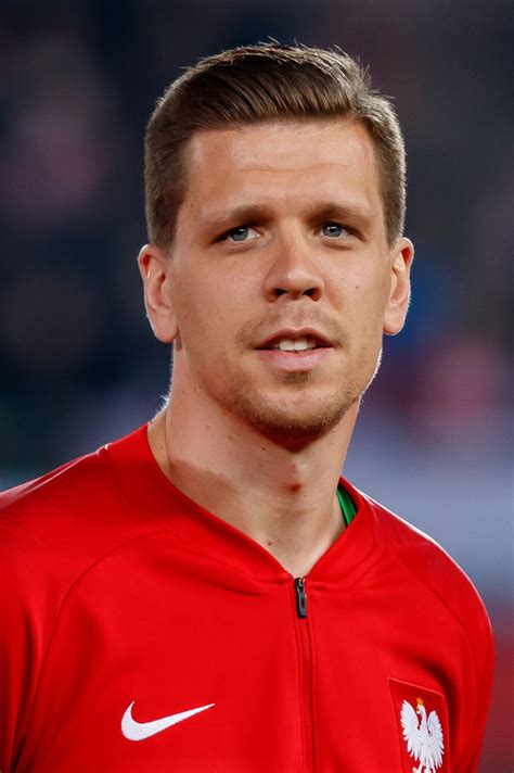 Wojciech Szczęsny obchodzi 30. urodziny. Jak się zmieniał? - Sport