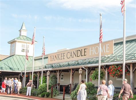 Yankee Candle Flagship Store. Massachusetts, Shops, Street View ...