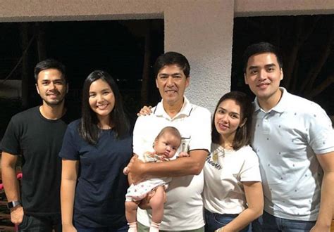 LOOK: Vic Sotto reunites will all his children - The Filipino Times