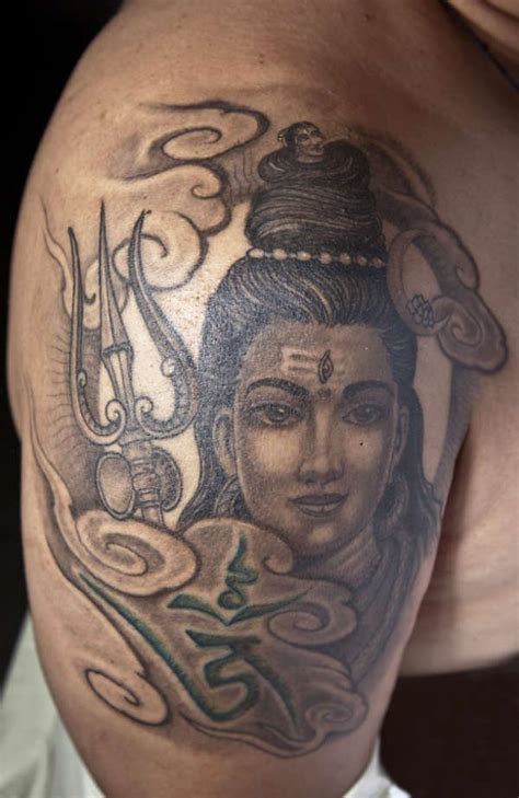 Shiva Tattoo | Lord Shiva tattoo | Tatoeage schouder, Tatoeage