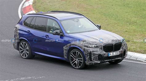 2024 BMW X5 Facelift Debuts February 7: Report