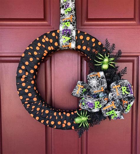 Ribbon-Wrapped Halloween Wreath - Katie Drane