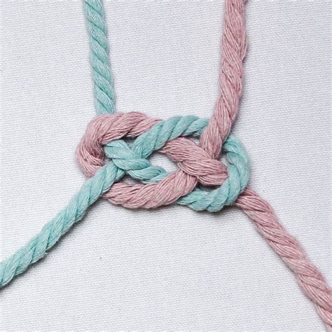 How to Macrame the Josephine Knot