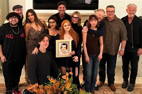 Sofia Vergara shares 'Modern Family' reunion photo without Ty Burrell