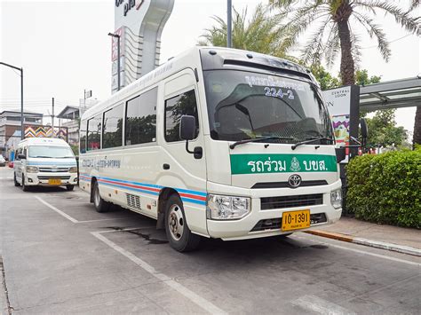 Toyota Coaster bei der Van Station in Udon Thani. 23.04.2023 - Bus-bild.de