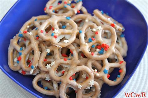 Patriotic Yogurt Pretzels Recipe - Cooking With Ruthie