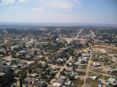 HUAMBO SAFEKA: Governo perspectiva criação de parques industriais nos ...