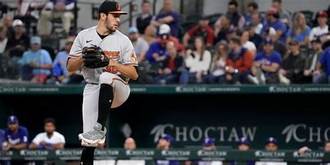 Orioles' Grayson Rodriguez shares 'pretty special' moment with dad ...