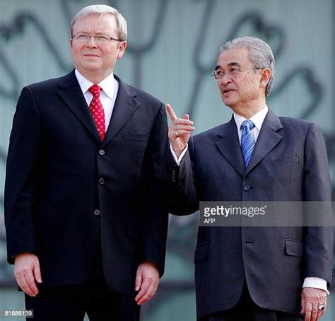 189 Malaysian Prime Minister Abdullah Ahmad Badawi Visits Stock Photos ...