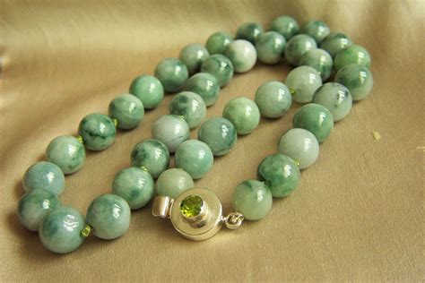 Vintage Jadeite Necklace | Jade jewelry, Sterling silver necklaces, Simple leather bracelet