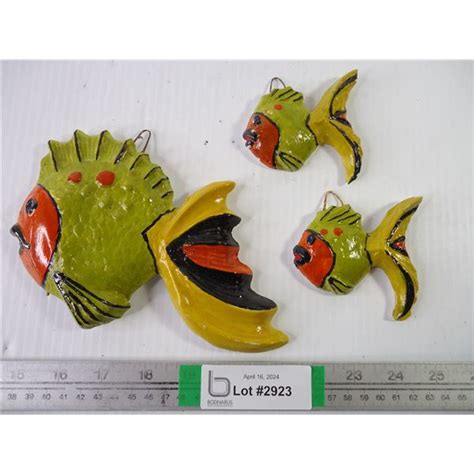 (3) Tropical Fish Wall Art - Bodnarus Auctioneering