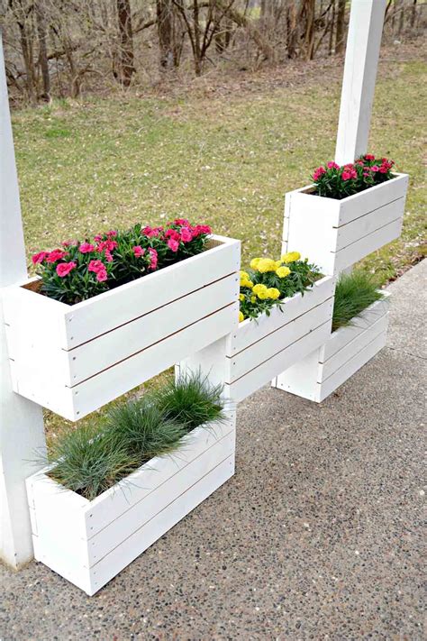 33 Beautiful Built-In Planter Ideas to Upgrade Your Outdoor Space | Idee giardino pallet, Idee ...