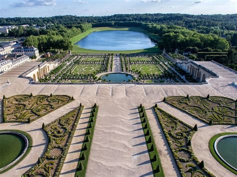 Le Parterre du Sud | Versailles, Versailles garden, Versailles exterior