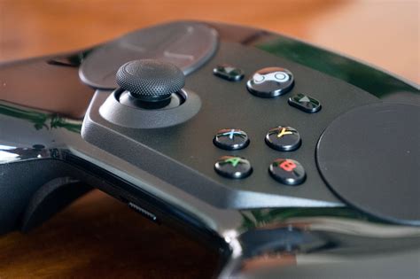 Steam Controller versus the Xbox One gamepad | Windows Central