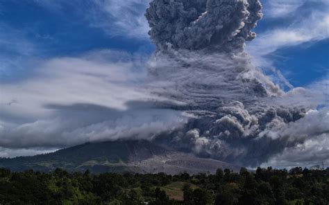 Sumatra volcano ash heading to northern, eastern states – The Stringer