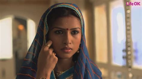 Watch Savdhaan India Full Episode 7 Online in HD on Hotstar US