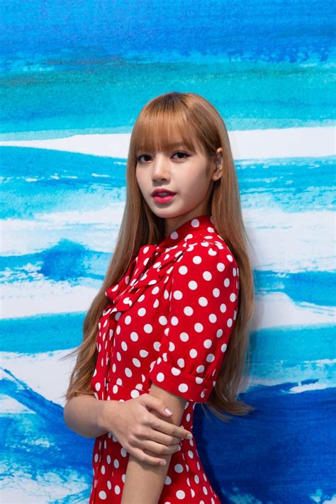 10 Fashion Moments That Prove Blackpink’s Lisa Manoban Has A Style Lesson For You | British Vogue