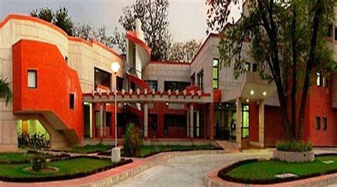 IIT Kanpur, C3iHub to launch cybersecurity skilling programme; here’s how to apply | Education ...