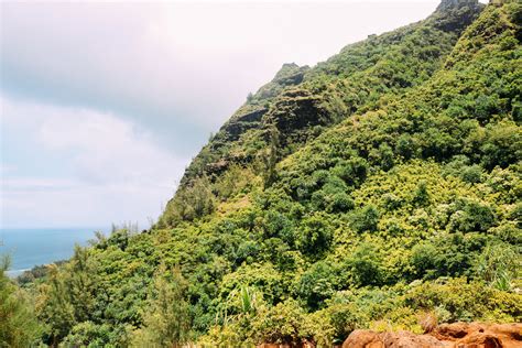 Guide to Hiking the Na Pali Coast-Blog-Salt Water Vibes