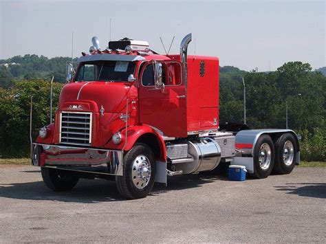 41 best images about Old Semi Trucks, Vintage Trucks: A Walk Down Memory Lane. on Pinterest ...