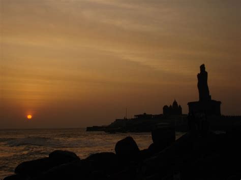 Sunrise view at Kanyakumari... | Veethi