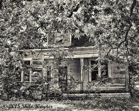 HDR Black & White Photography: Abandoned House on Behance