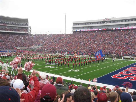 Ole Miss Rebels Football: Travel Guide for Oxford