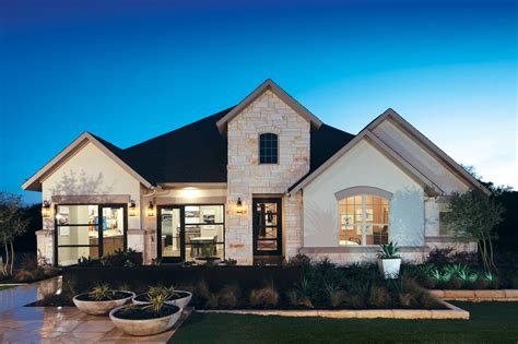 New Homes in Carrollton TX - New Construction Homes | Toll Brothers®