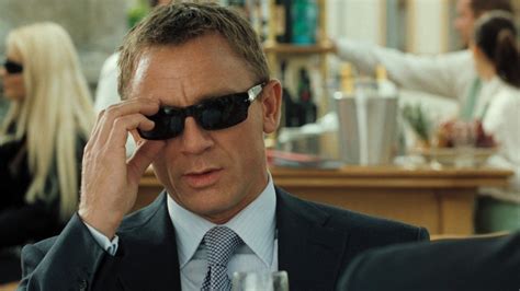 A Guide to James Bond's Sunglasses and Eyeglasses – Bond Suits