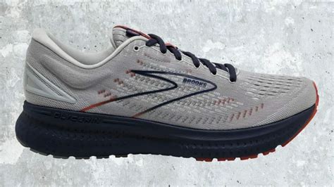 Brooks Glycerin 19 Running Shoe Review: Maximum Cushioning