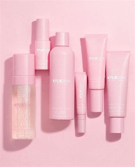 Kylie Cosmetics on Instagram: “@kylieskin shop now KylieSkin.com” | Kylie makeup, Pink skin ...