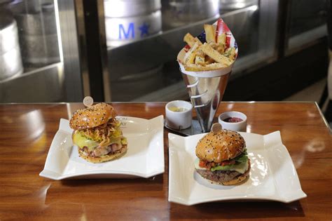 Gordon Ramsay Burger at Planet Hollywood | Photos, Reviews and Information