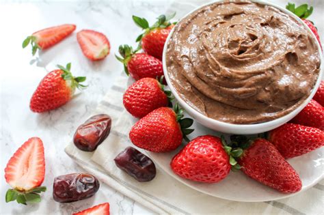 A Very Vegan Valentine’s Day: Breakfast, Dinner, and Dessert Recipes | Heart healthy desserts ...