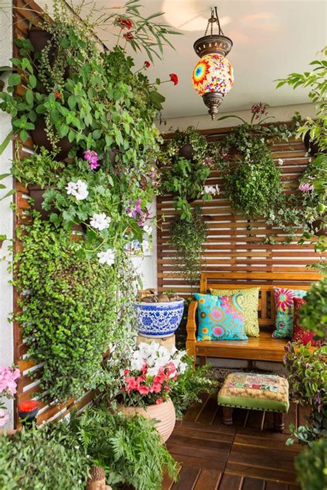 6 Creative Ways To Make Beautiful Balcony Garden | Housetodecor.com