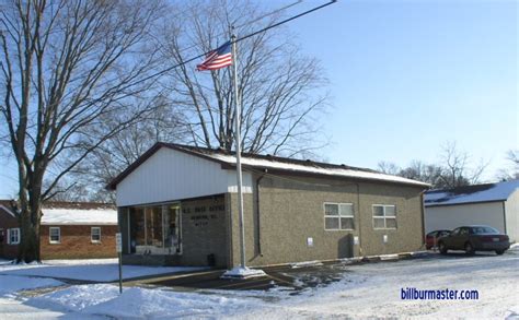 Looking south at the Hennepin Post Office. (January, 2009)