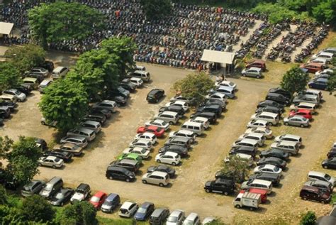 Tarif Parkir di Jakarta Naik per Oktober 2012 | Republika Online