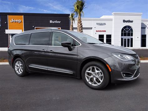 New 2020 Chrysler Pacifica Touring L Plus 4D Passenger Van in Beaufort #C159588 | Butler Auto Group