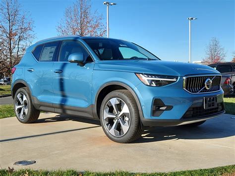 New 2023 Volvo XC40 Plus Bright Theme Sport Utility in Falls Church #10079D | Beyer Auto Group