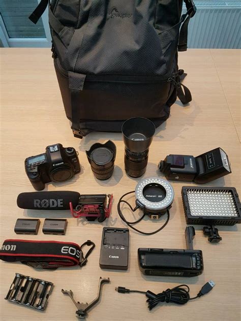 Canon EOS 5D Mark II Camera, 2 lenses, Battery grip, 3 flash units ...