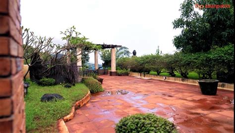 Suniel Shetty's 17-Years-Old Khandala House Boasts Earthy Interiors And A Ceiling That Opens Up