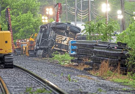 Train carrying oil derails after striking truck in Harmar; cleanup will disrupt Memorial Day ...