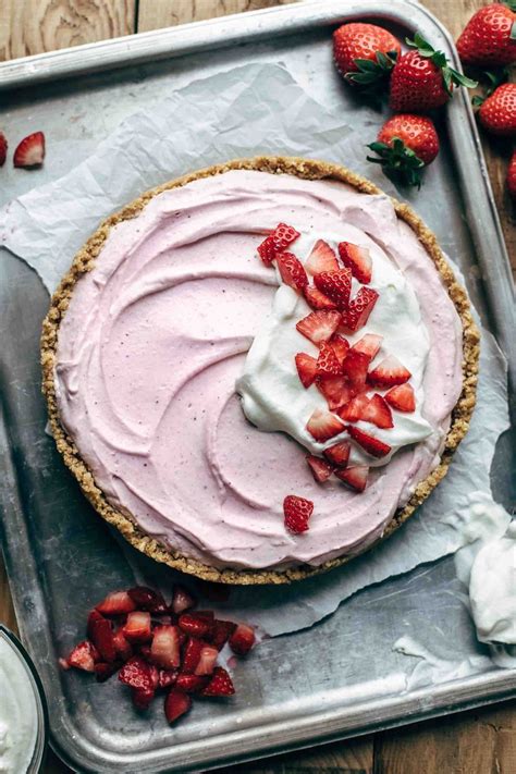 No-Bake Strawberry Cream Cheese Pie Recipe | AlsoTheCrumbsPlease