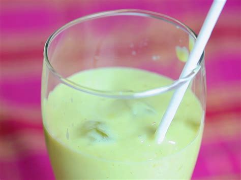 How to Make Avocado Juice: 4 Steps (with Pictures) - wikiHow