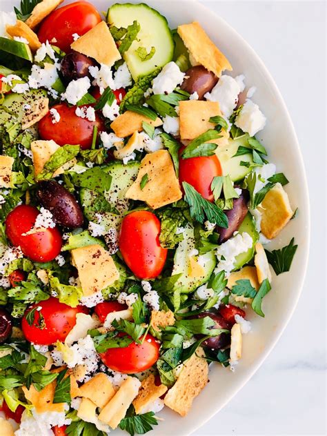 √ Fattoush Dressing With Pomegranate Molasses - Tia Reed