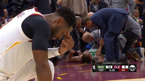 Twitter Reacts to Disturbing Gordon Hayward Injury: ‘Absolutely Gut ...