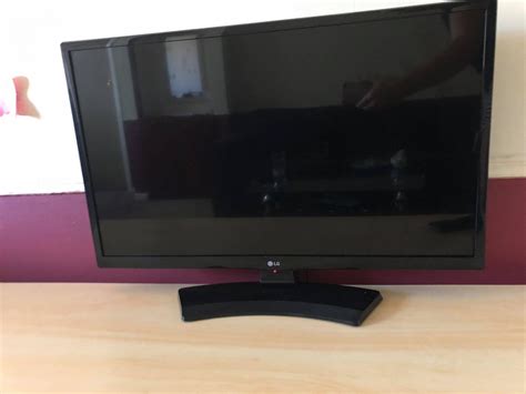 LG Smart TV 28 INCH in RM6 Redbridge for £105.00 for sale | Shpock