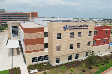 Baylor Scott & White to open heart, vascular hospital